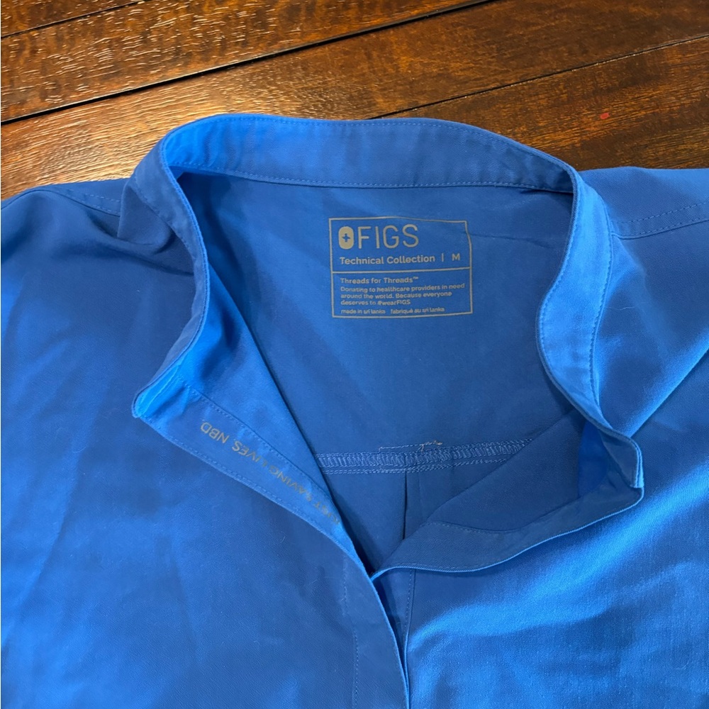 FIGS Matching set in Royal Blue (large pant, medium top)
